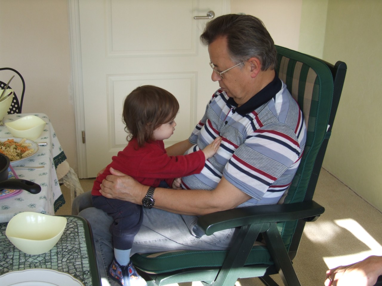 Tessa mit Opa Hans