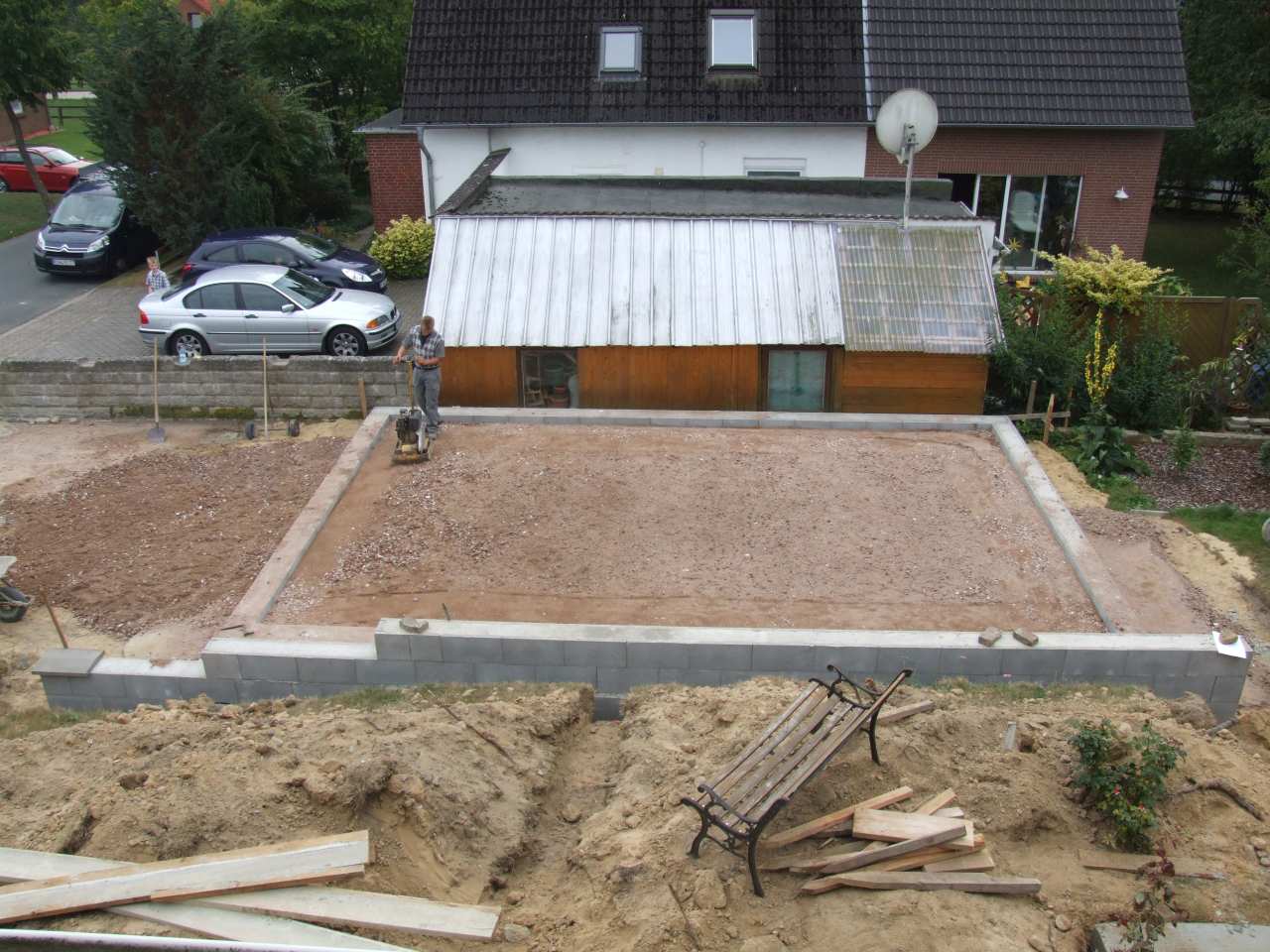 Einbringen des Rotsteinschotters