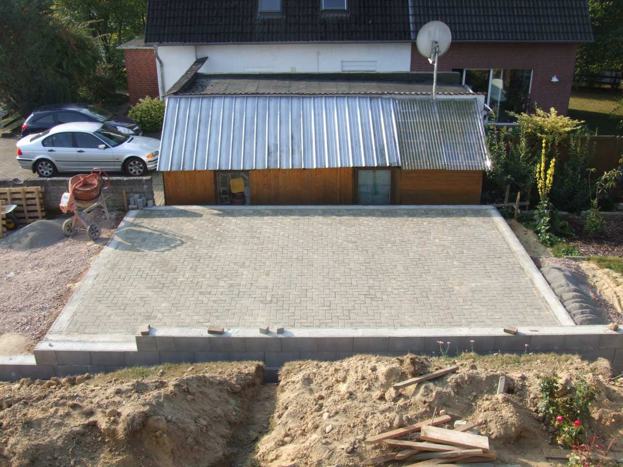 fertiges Garagenpflaster